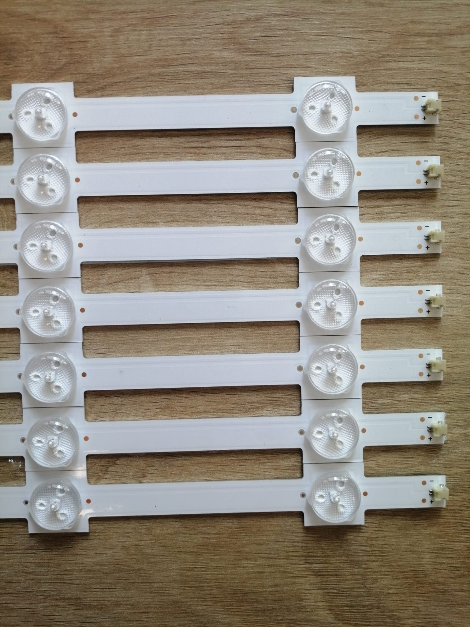 49fal403 SN049DLD-12AT050 - LC490DUY-SHA1 AXEN AX49DIL0750100 LED BAR , SUNNY SN049DLD12AT050-LKFM LED BAR , AXEN AX049DLD12AT075-ILFM LED BAR , SUNNY SN49DIL0750100-B LED BAR , SKYWORTH 4906X7 - 175-180 3.0-3.3 C - YAL13-00630300-01