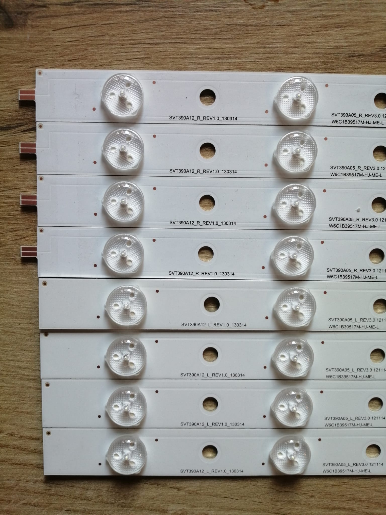 TOSHIBA , 39P2300D , 39L4333D, 39L2333D LED BAR PANEL LEDLER\u0130