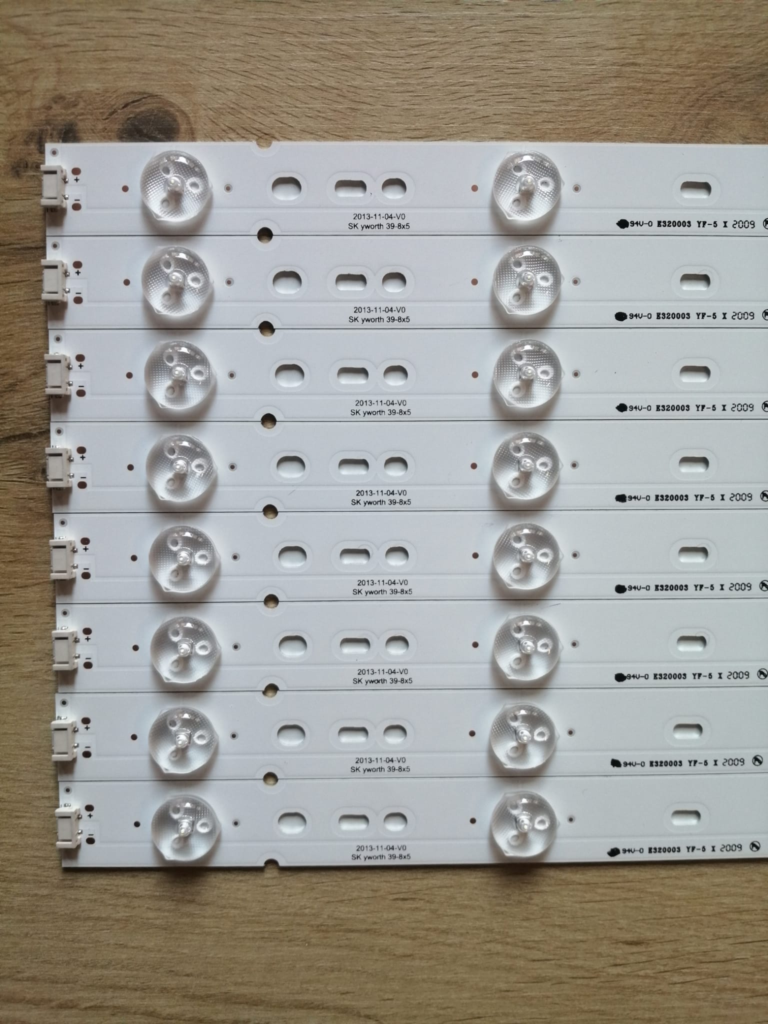 Next YE-4036, Led Bar, SKYWORTH 39E520-8X5 - 5EE8,5800-W39001-2P10 VER1.0