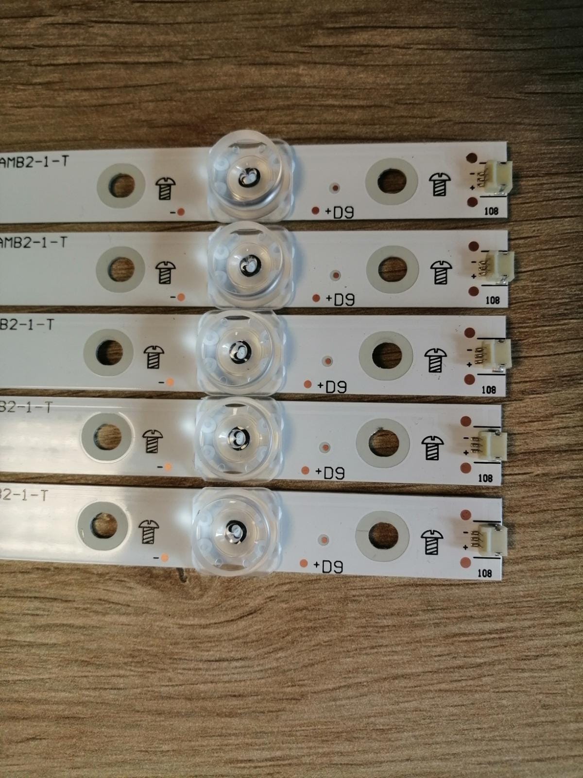 LB-GM3030-GJ0D22505X9AMB2-1-T , TPT500B5-U1T01D , REV:S02A, PHILIPS 50PUS7304, 50PUS7504, 50PUS6704/12 LED BAR