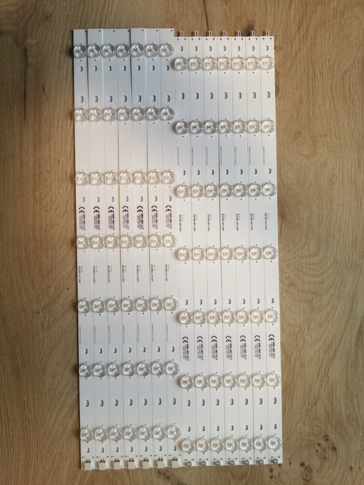 49PUS7002/62 GJ-2K18-AFJ2-490-D714-V1-R, GJ-2K18-AFJ2-490-D714-V1-L, TPT