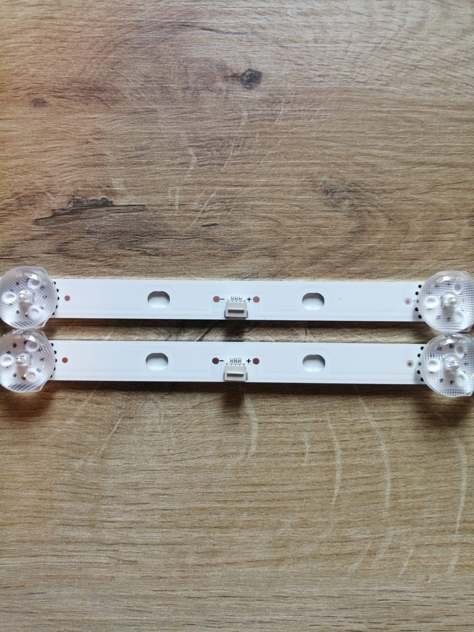 ES-750, JS-D-AP3216-062EC, HL-24320A28-070, GENERAL 32D18A, TV LED BAR