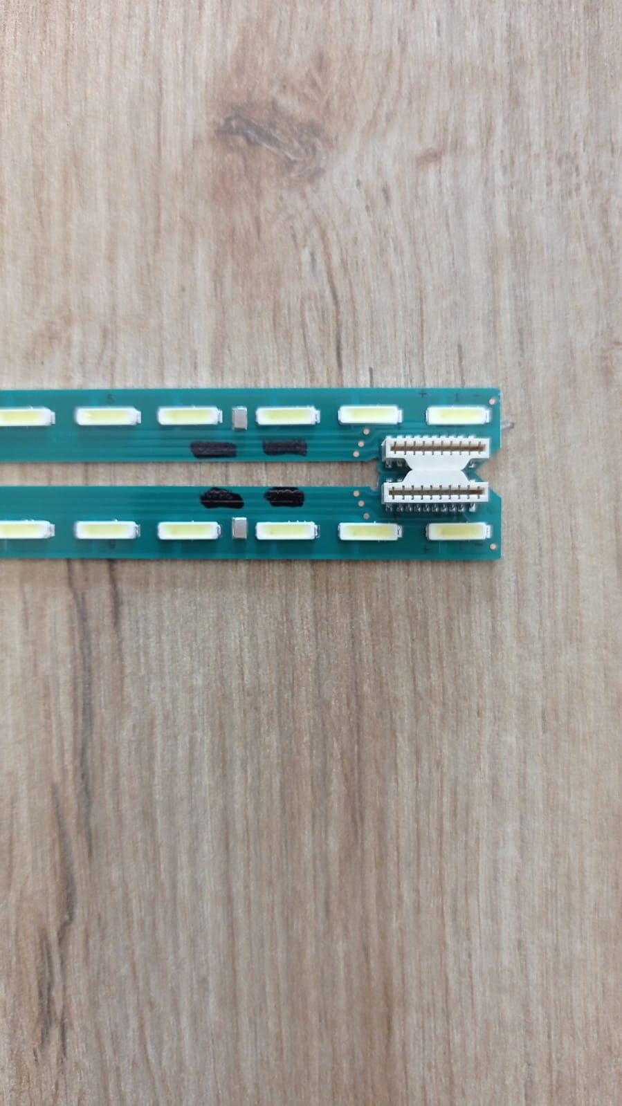 LG 55" V16 ART3 2465 REV06 2 L/R TİP SET 2 ADET LED BAR