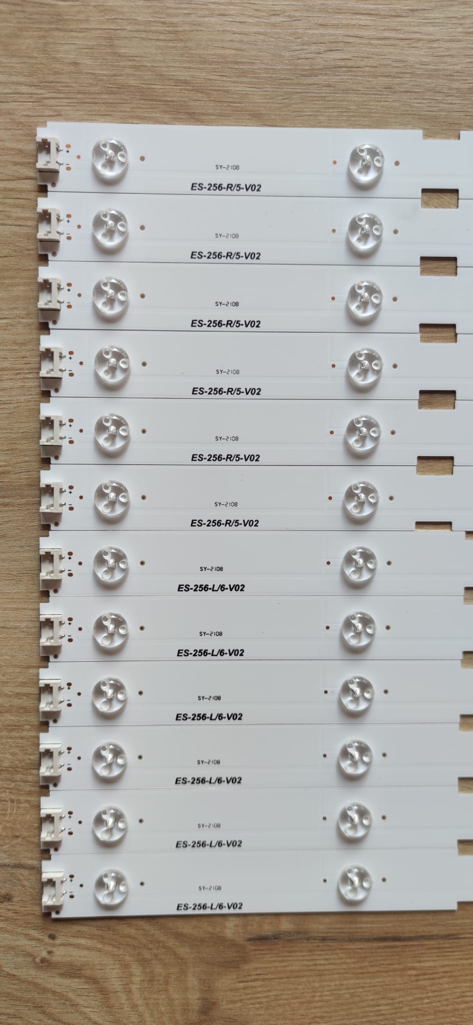 A49L 6532 4B2 49 VLE 5537 BG,  A49L 5531 4B2,  49 CLE 6645 AL  A49L 6652 A49L 6532 4B2 49 VLE 5537 BG, b49l 6652 A49L 5531 4B2,  49 CLE 6645 AL  (54CM) 