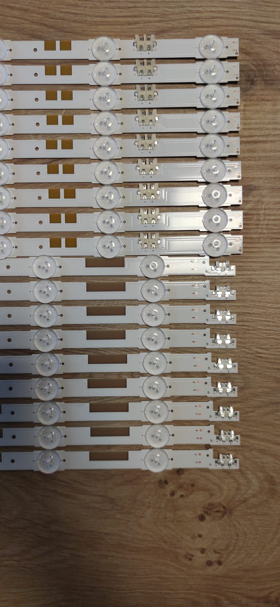 UE55JS7200U , UE55JU6870, UA55JS7200J,UA55J  V5DR_550SCA_R0, V5DR_550SCB_R0, BN96-38481A, BN96-38482A     S   V5DR_550SCA_R0, V5DR_550SCB_R0, BN96-38481A, BN96-38482A  7200K UN55JS7250F