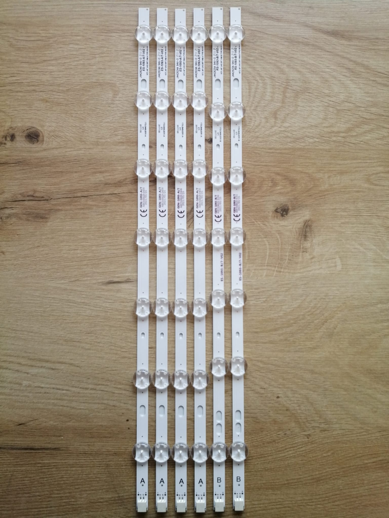 49UB8300 49PUS6031/12