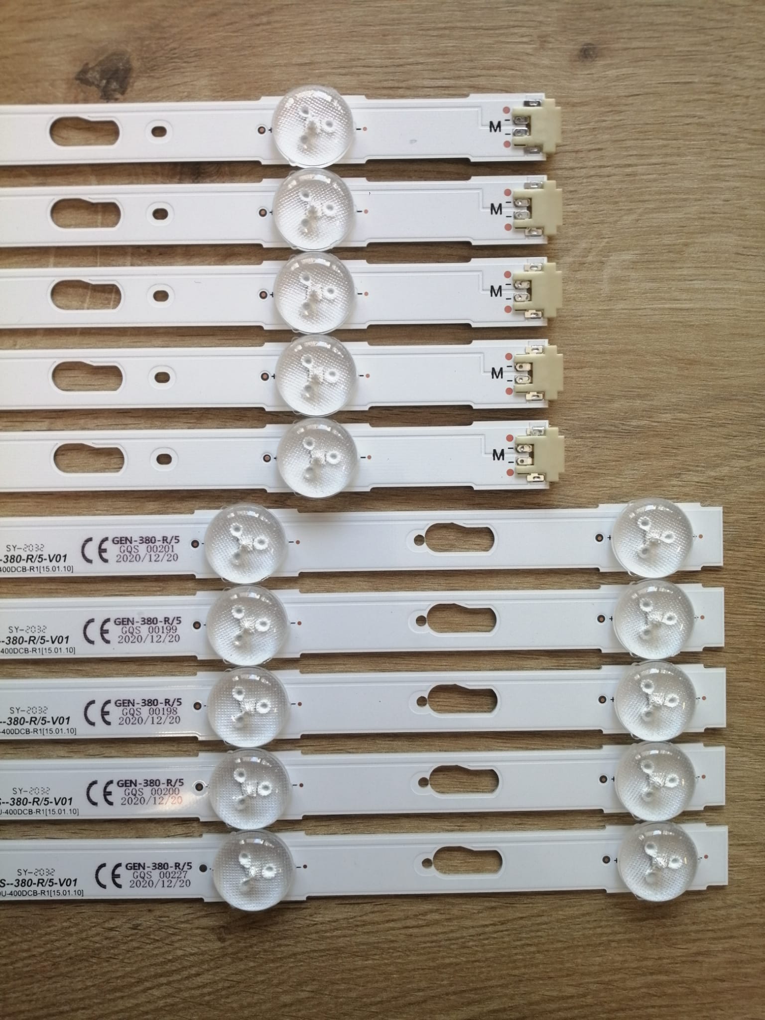 40JU6470, 40JU6570, 40JU6610, 40KU7000, 40MU7000 40JU6070