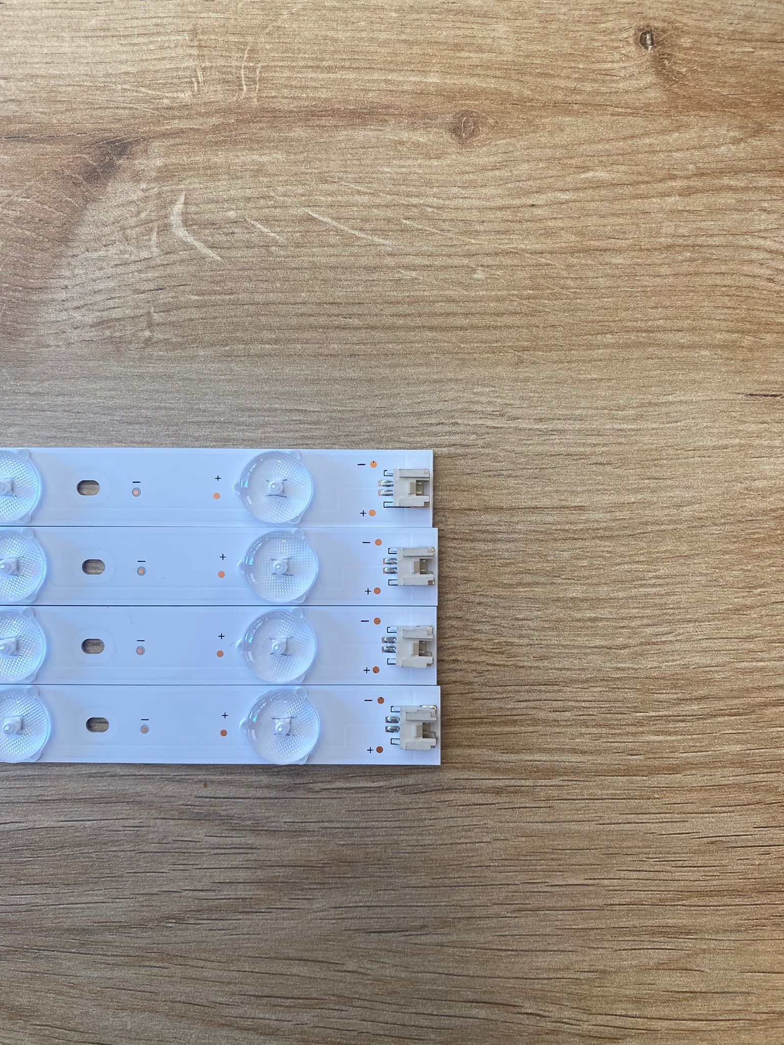 IC-A-HWAI40D264R, IC-A-HWAI40D264L, ECHOM-40CL, M400F13-E1-S , PREMİER 40A50 LED BAR,