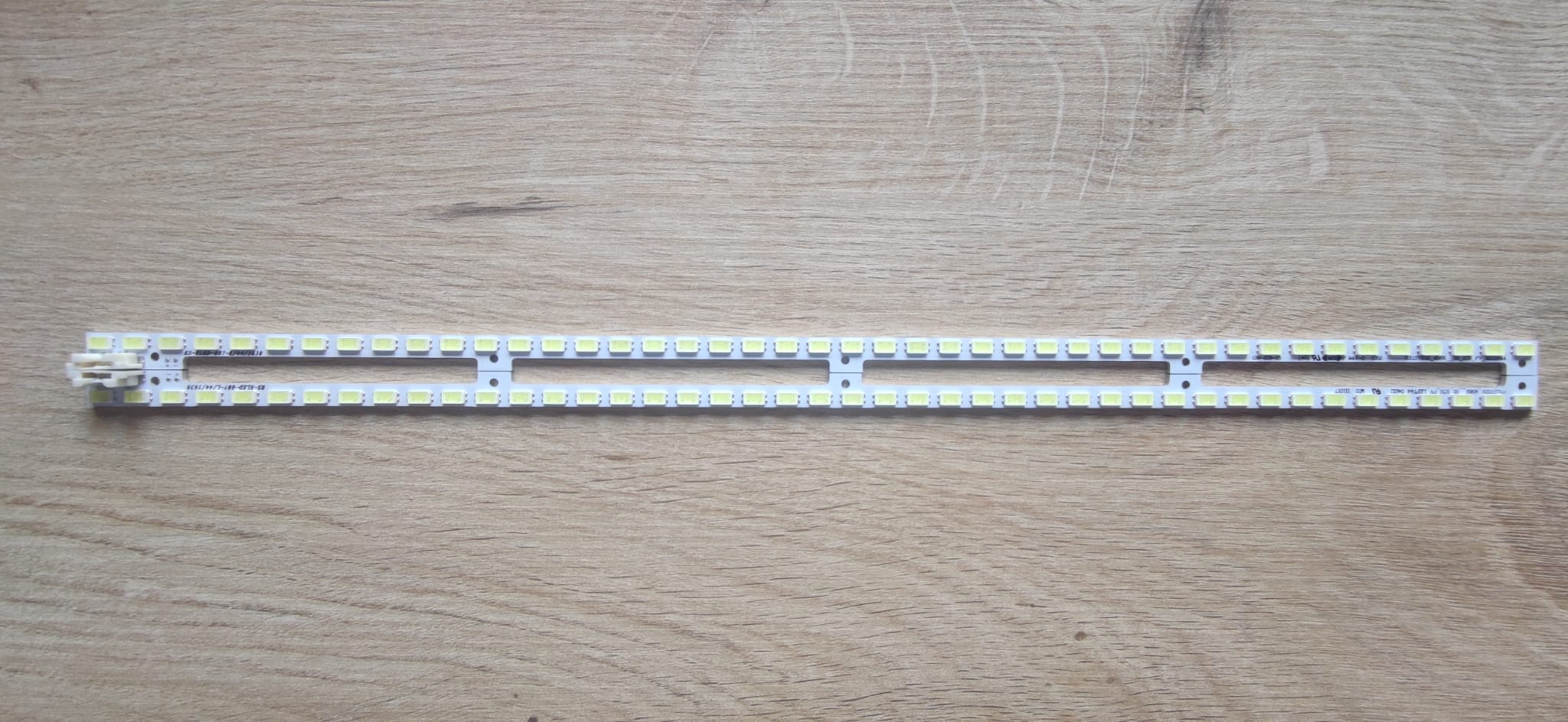 UE32D5000, UE32D5500, UE32D5700, UE32D6000 (34,8 CM) UE32D5000, UE32D5500, UE32D5700, UE32D6000 (34,8 CM)