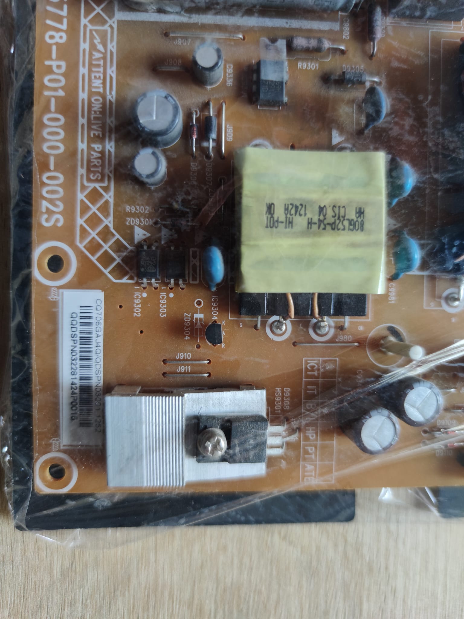 715g5778-p01-000-002s