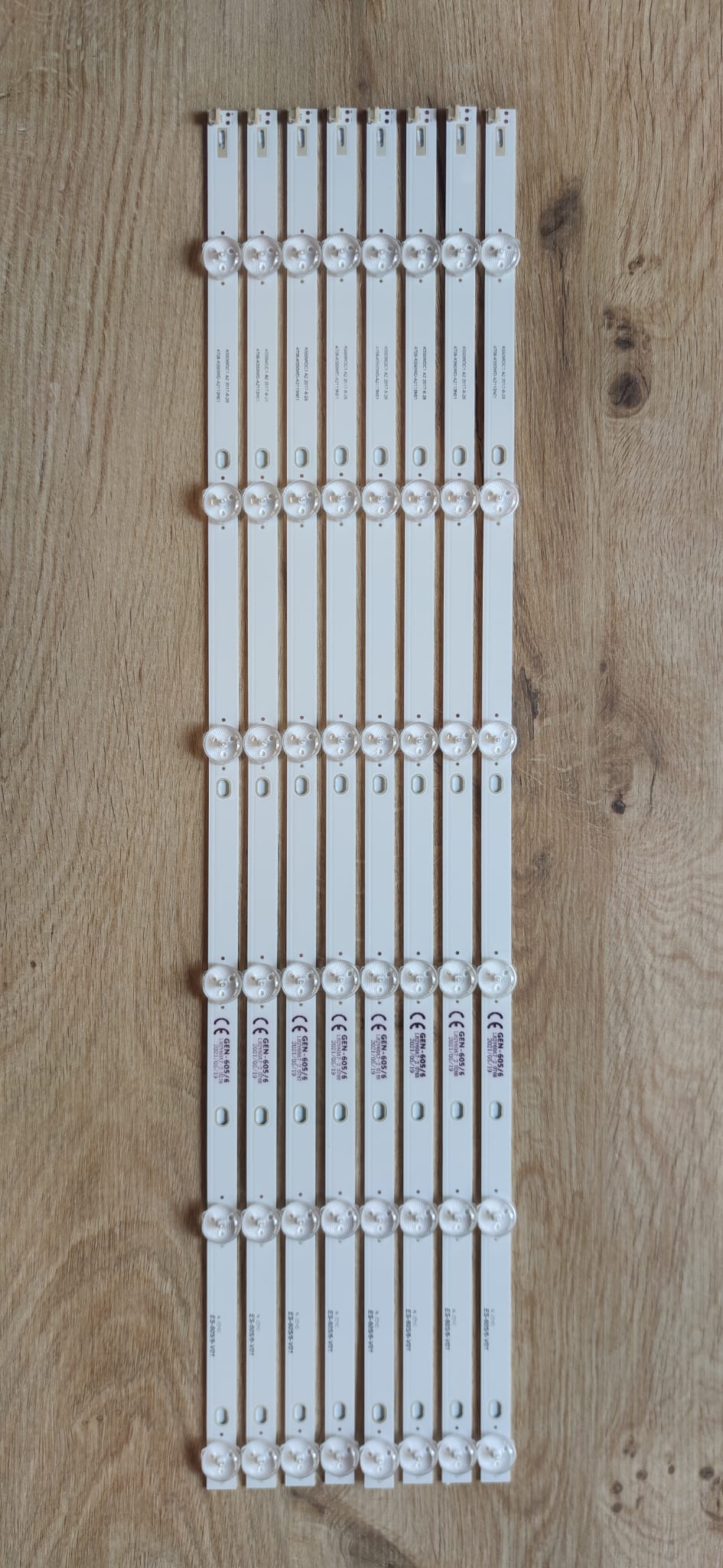 U5600STR K550WDC1 , 4708-K55WDC-A1113N01 ,4708-K550WD-A2113N01 ,6 LEDLİ