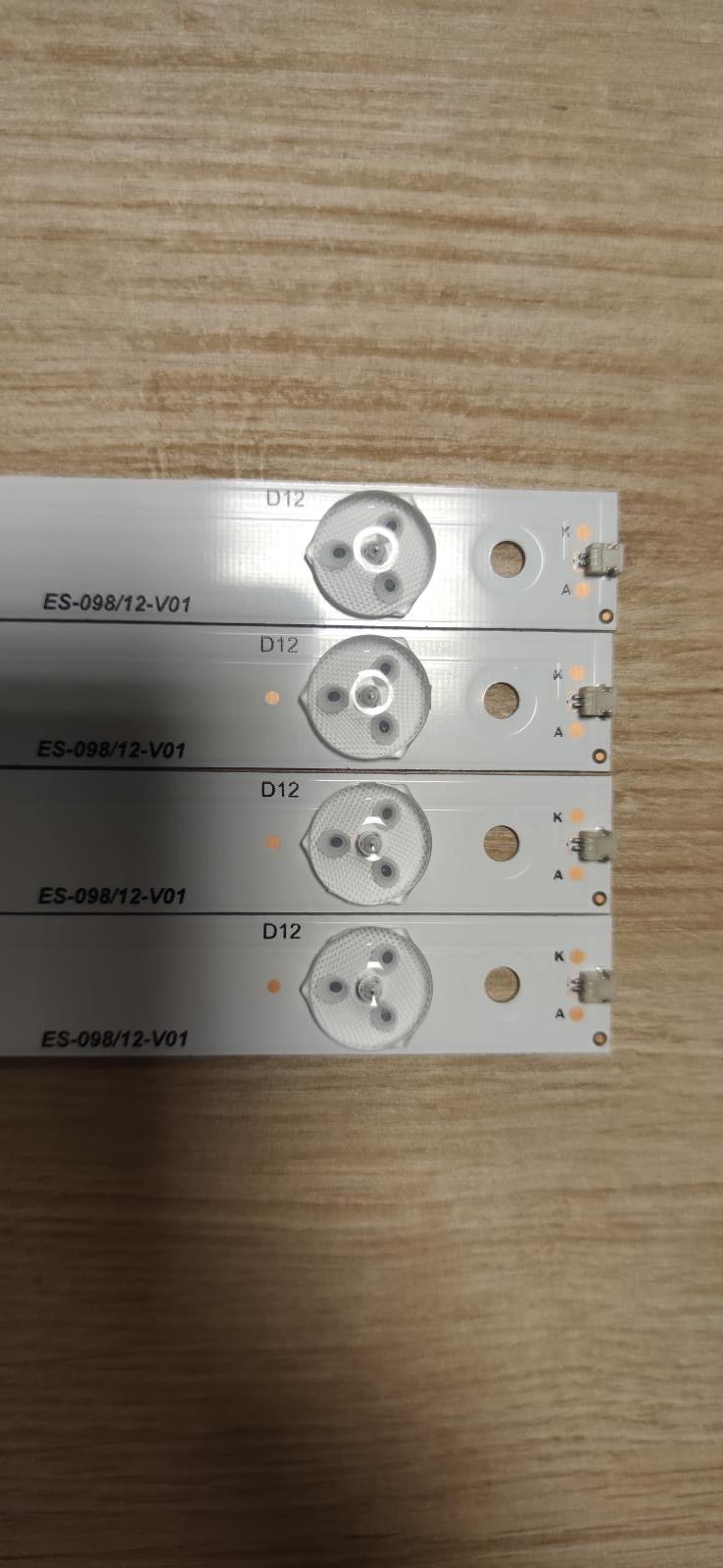 LE106N2FMD LE106N10SM LE106N10FM 303CX420032  42 ZDCX42D12-ZC14F-07 (85,1 CM)