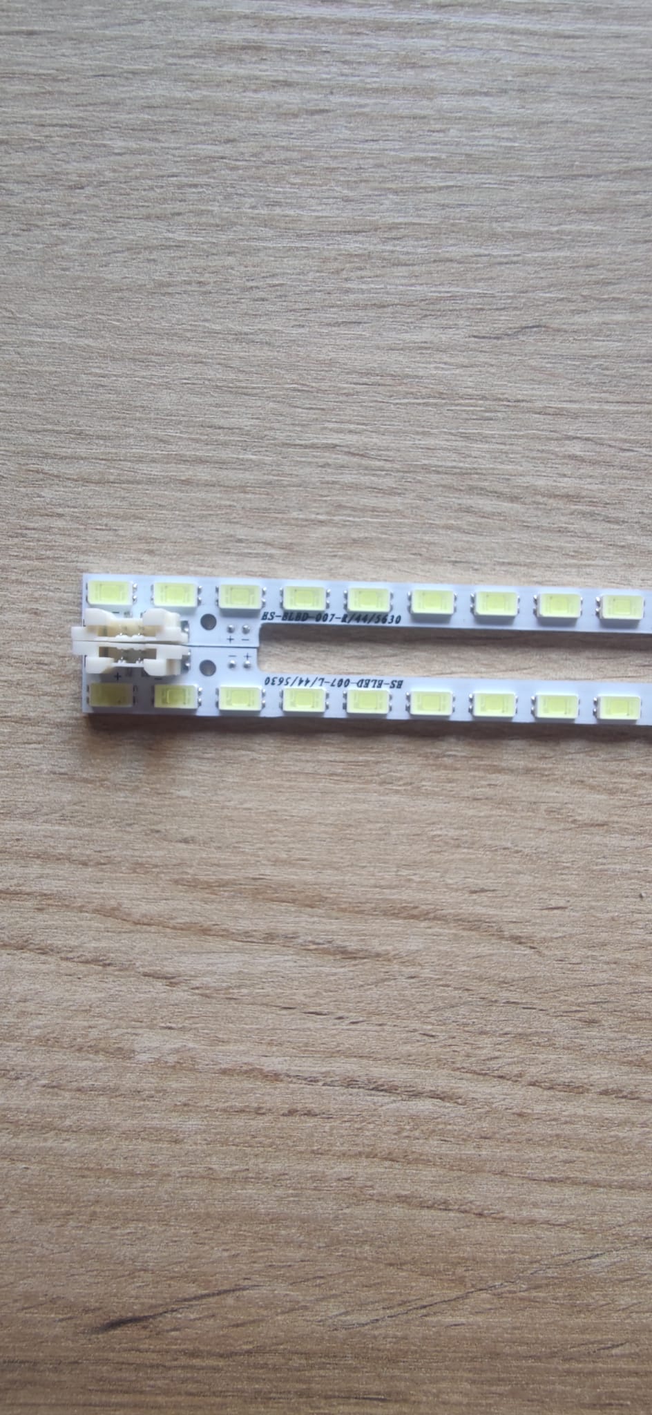 UE32D5000, UE32D5500, UE32D5700, UE32D6000 (34,8 CM)   UE32D5000, UE32D5500, UE32D5700, UE32D6000 (34,8 CM) 