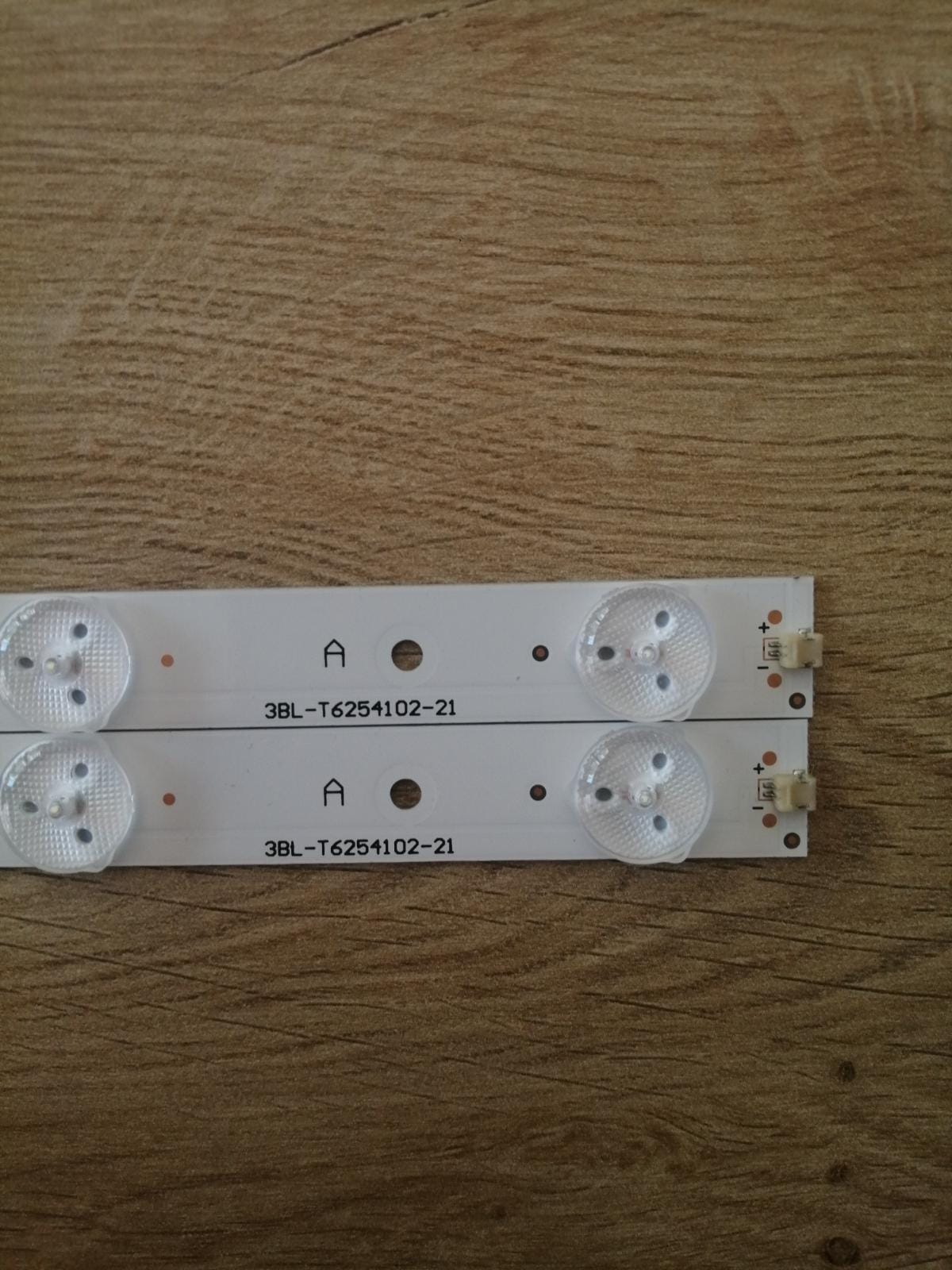 LE82S18HM 32ES18HM LE82S16HM,LE82N12HM 3BL-T6254102-21 (62,5 CM)