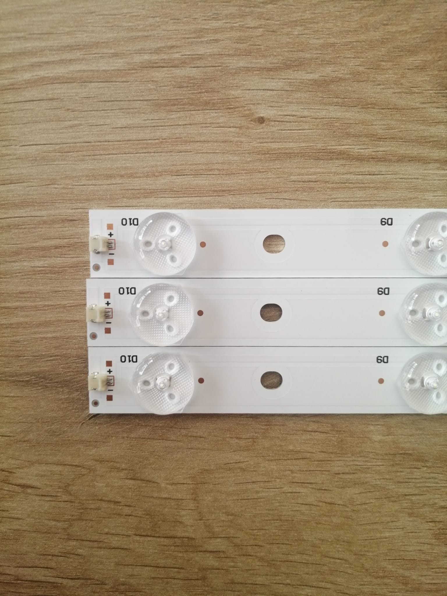 180-W00-320000H  IC-A-HWT32D042  LE82N11HM