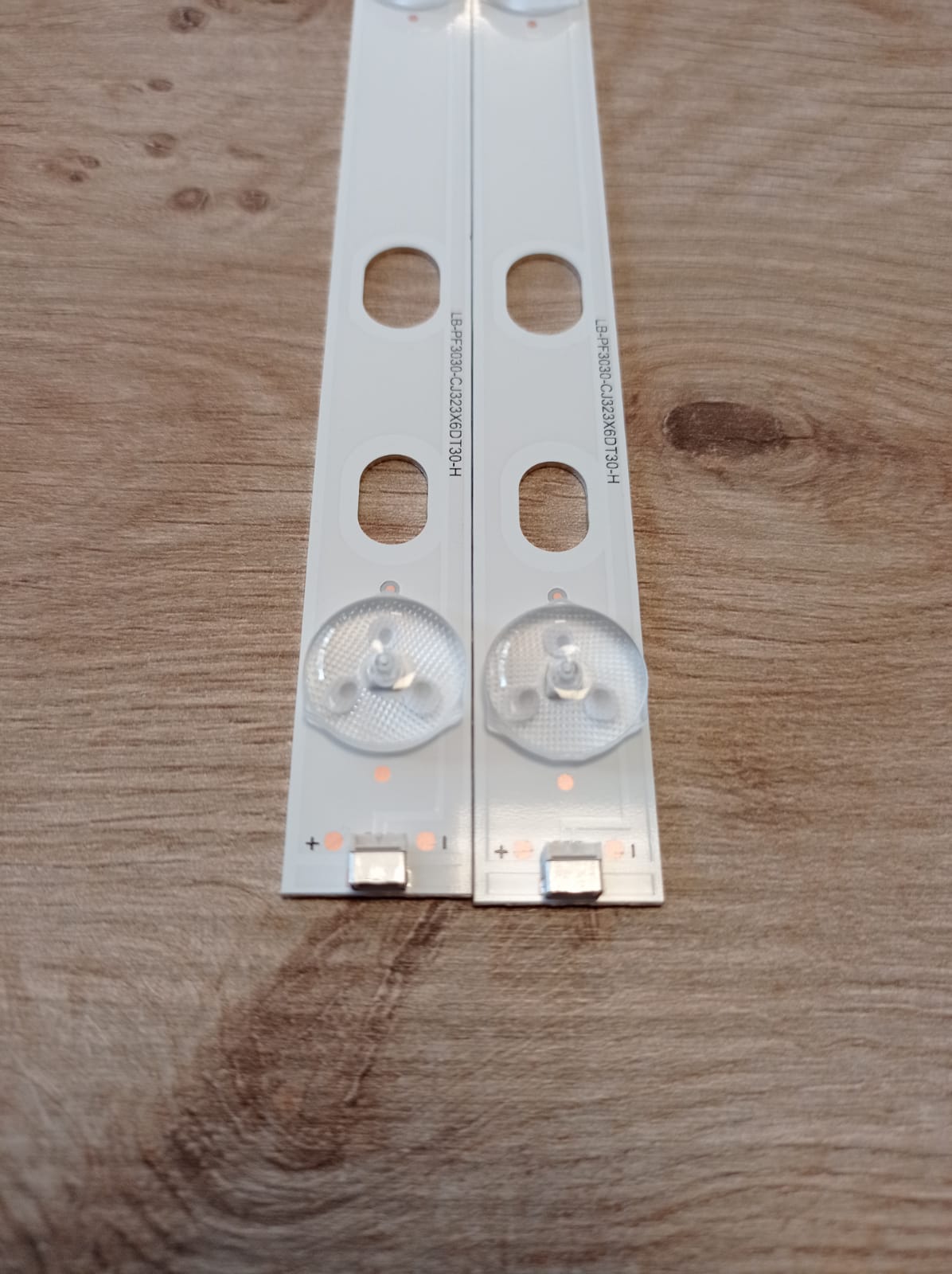 Next YE-32017, ST3151A05-9, Led Bar, NEXT LB-PF3030-CJ323X6DT30-H, 32DT302X6
