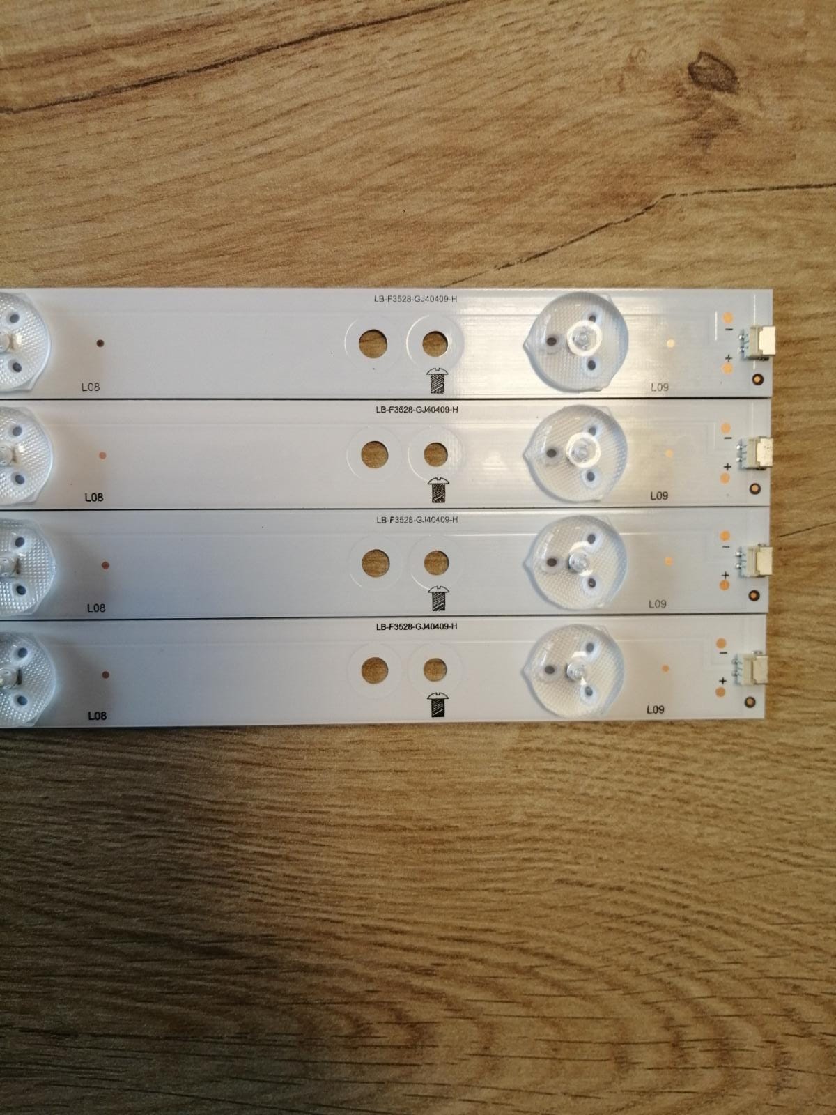 40PFK4509 40PFK5300, 40PFK4100, 40PFK6510, 40PFK5500, 40PFK4101 40PUK6400