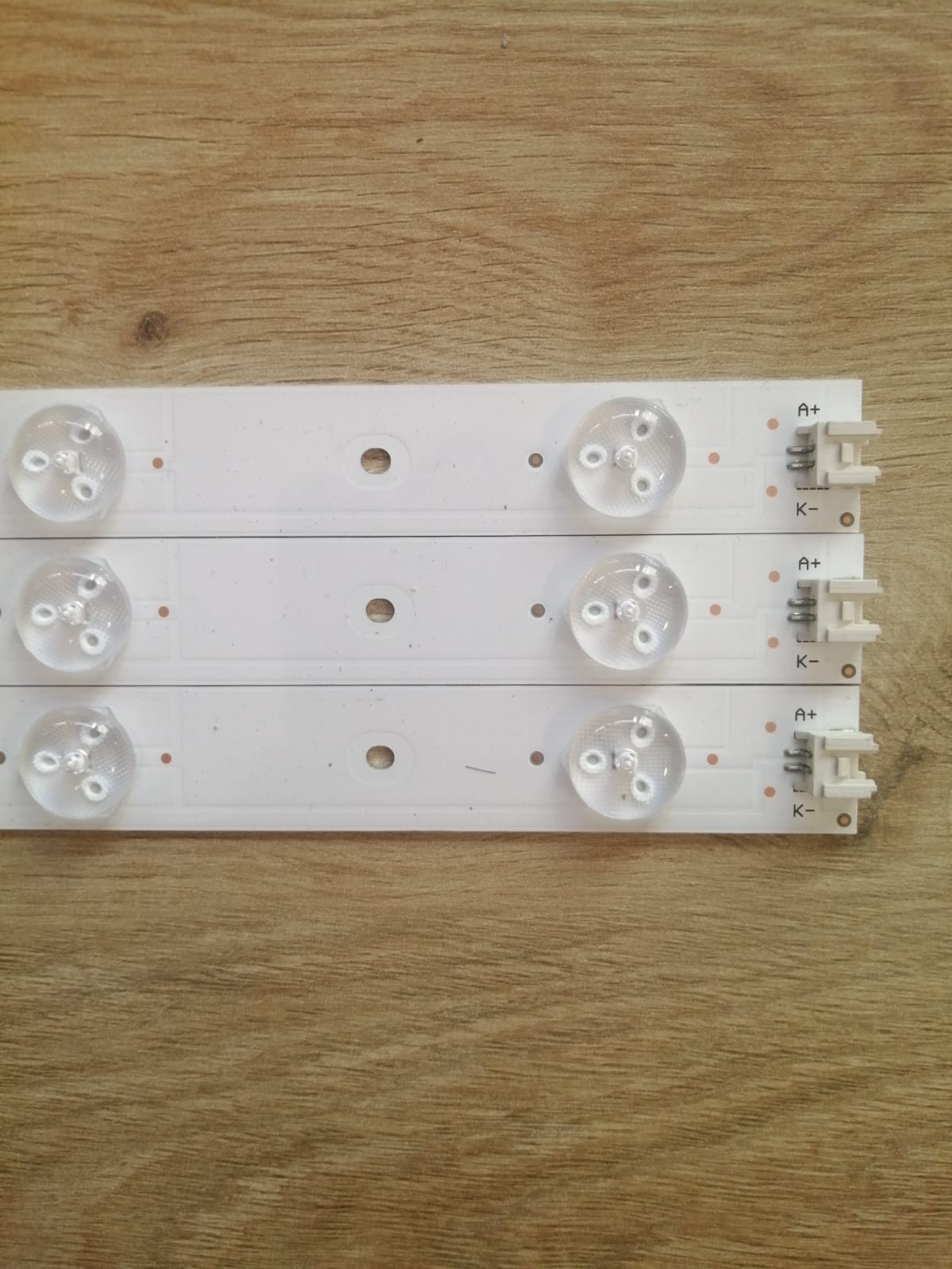  LE74S14HM  LE74N9HM  HK29DO8-ZC14C-01 (65,6 CM)
